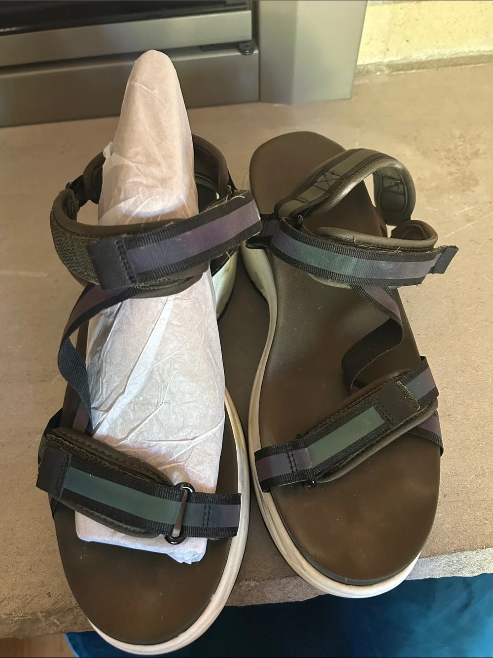 Zara Olive Green and Black Platform Strap Sandals - Picture 3 of 3